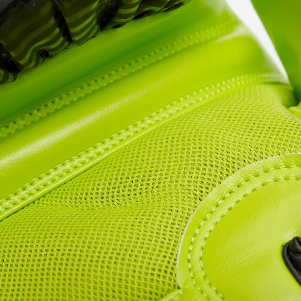 Боксерські рукавиці Leone GN313 WAVES Black 12 унцій (капу в комплекті) Каменское - изображение 9