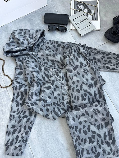 Жіночий повсякденний теплий принтований костюм двійка турецька трьохнитка на флісі Одеса - фото 2