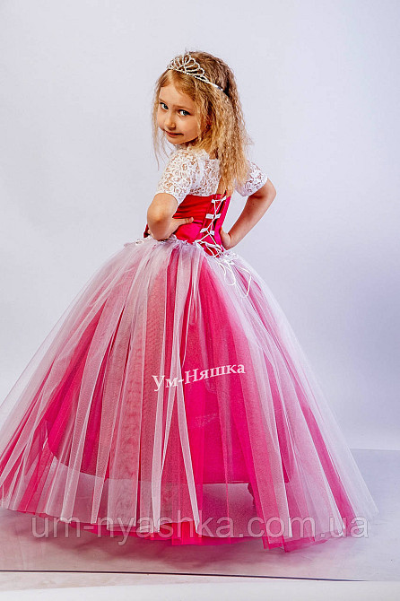 Пышные нежные нарядные платья 