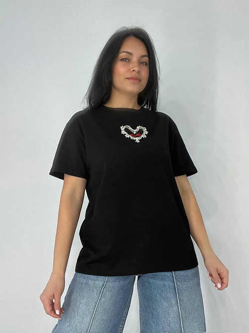 Футболка женская Anni 046 оверсайз базовая однотонная с вышивкой сердце в камнях one size, черный, one size Киев - изображение 15