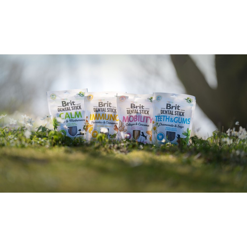 Лакомства для собак Brit Dental Stick Teeth & Gums здоровые десна и зубы, ромашка и шалфей, 7 шт, 251 г Винница - изображение 4