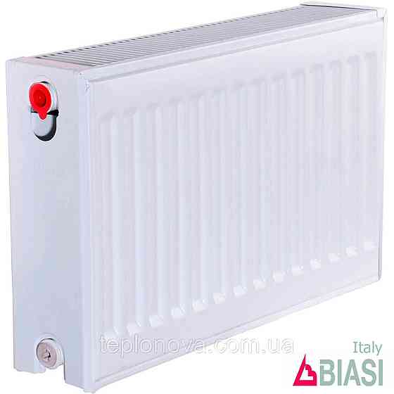 Радиатор панельный стальной BIASI 22 бок 300x500 Черновцы