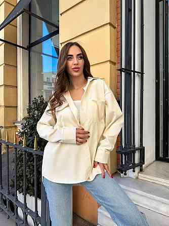 Женская базовая оверсайз рубашка из микровельвета Одесса