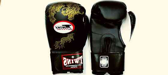 Перчатки боксерские Twins Вишнёвое