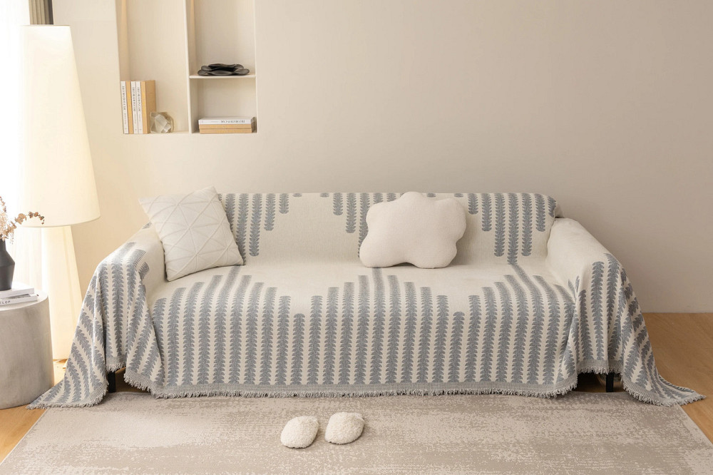 Плед покрывало для дивана и кровати,чехол накидка для мягкой мебели 180х230 см,бело-серый с узором Каменец-Подольский - изображение 9