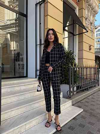 Жіночий стильний діловий костюм з костюмки Одеса