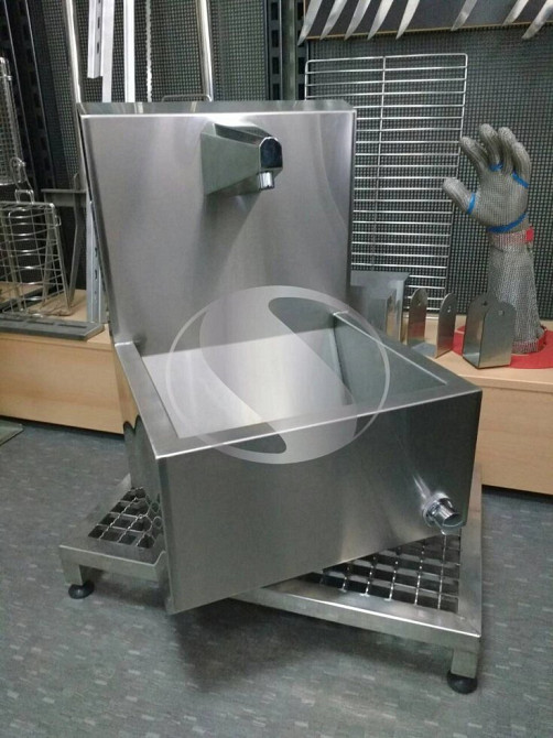 Умивальник безконтактний з клапаном Київ - фото 1