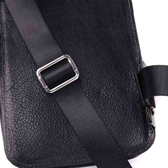 Мужская прямоугольная сумка бананка из зернистой натуральной кожи GRANDE PELLE 22879 Черный Киев