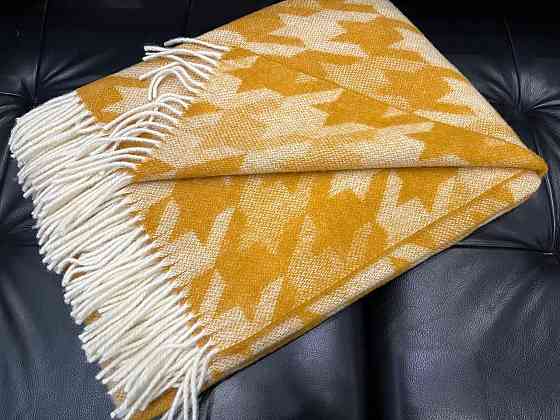 Плед вовняний Vladi 140x200 см жовто-гарячий гірчичний із новозеландської вовни Коломыя