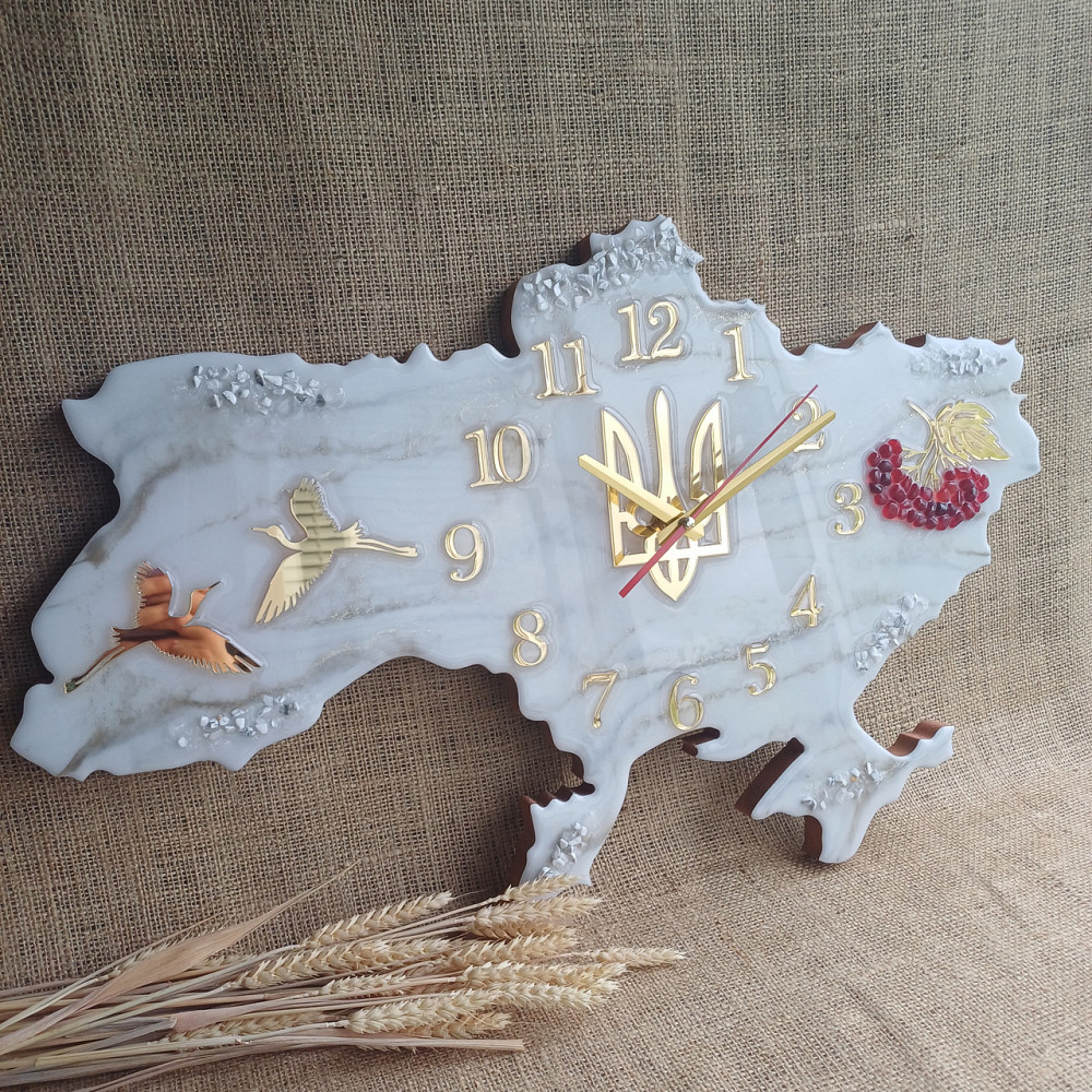 Годинник настінний 50 х 32 см з епоксидної смоли ручної роботи "Карта України" Дніпро - фото 1