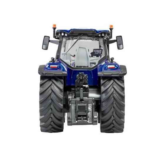 Модель Britains Трактор New Holland T7.300 LWB 1:32 (43341) Харків