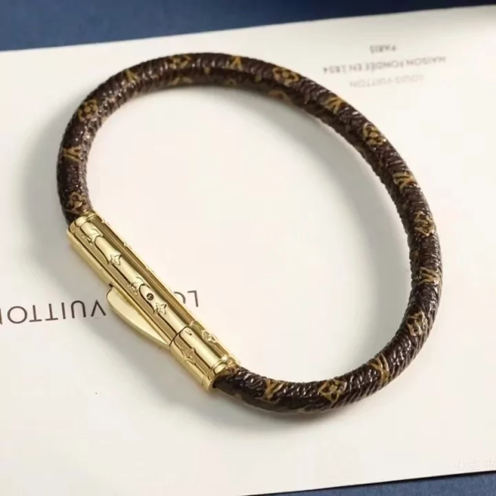 Браслет кожаный женский LV (Коричневый) Киев