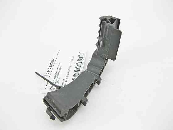 Mercedes-Benz  A2517330214 Утримувач - кронштейн рами ручки на замку задніх правих дверей R-Class W251 Одеса