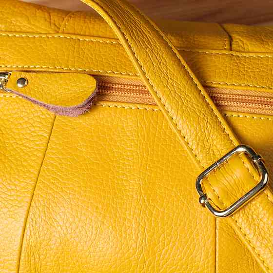 Шкіряна сумка для жінок на день Vintage 22969 Жовтий Київ