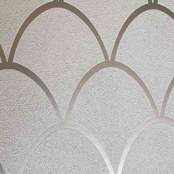 Шпалери вінілові на флізелін Marburg New Spirit Schoner Wohnen геометрія напівкола сріблясті смуги на сірому Київ