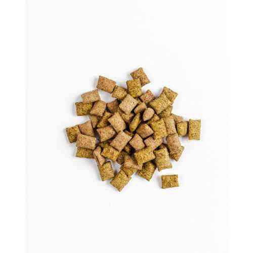Хрумкі ласощі Savory Snack Подушечки для вибагливих котів, з куркою та сиром, 60 г Київ