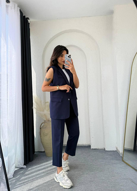 Жіночий базовий брючний костюм-двійка: жилет і штани креп костюмка Синій, 50/52 Одеса - фото 3