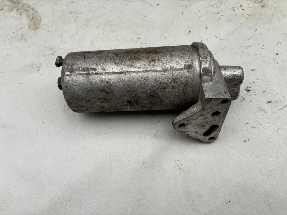 Корпус масляного фильтра Москвич-412. Харьков - изображение 1