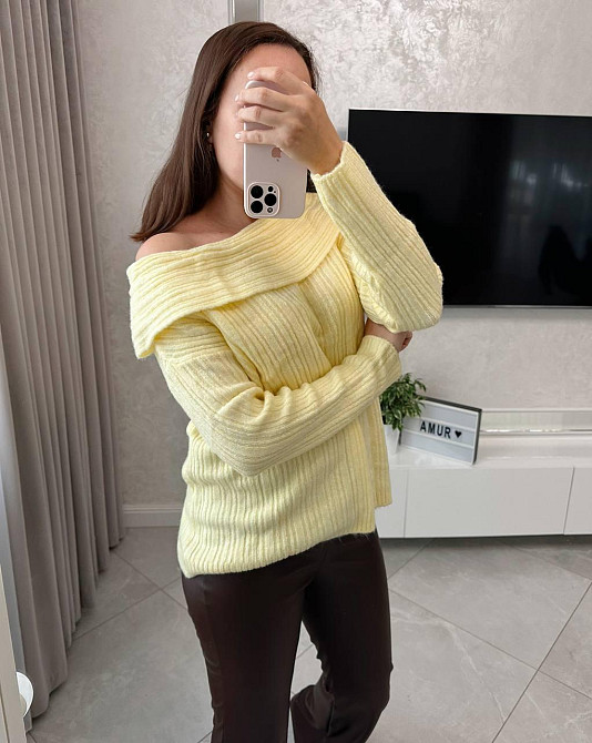 Жіночий романтичний светр із закотом машинне в'язання Жовтий Одеса - фото 4