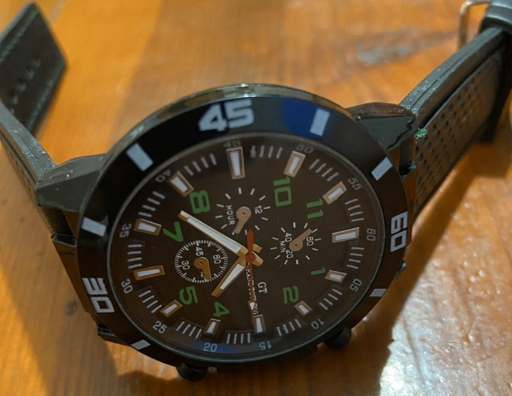 Молодежные кварцевые часы. Харьков - изображение 3