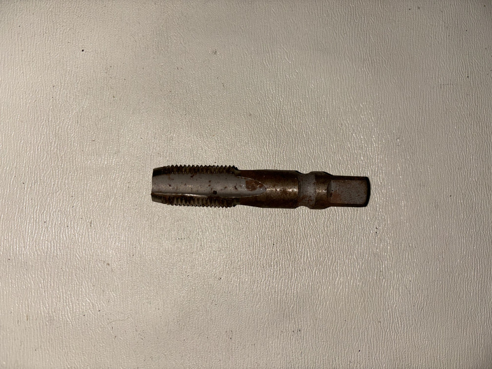 Метчик дюймовый конический К3/8. СССР. Харьков - изображение 1