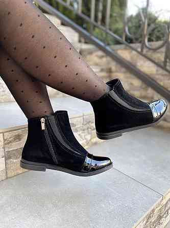 Maxi Черевики жіночі Maxi 217/1 чорні (весна-осінь, замша+лак) (1104) 38 Коломыя