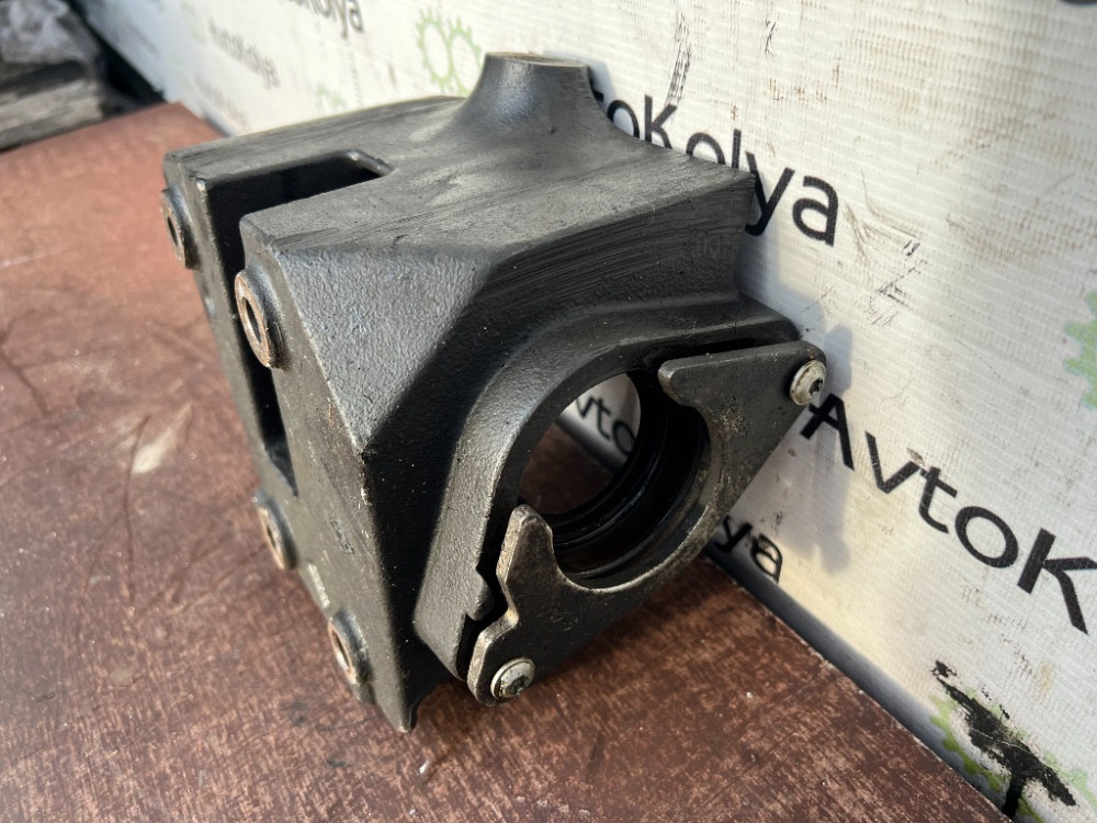 Кронштейн промвала правий Opel Vivaro 2.5 dci 2007-2014 (8200426805) Ковель - изображение 4