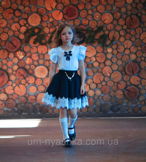 Шкільна блузка короткий рукав з брошкою на 116-140 Кривий Ріг - фото 2