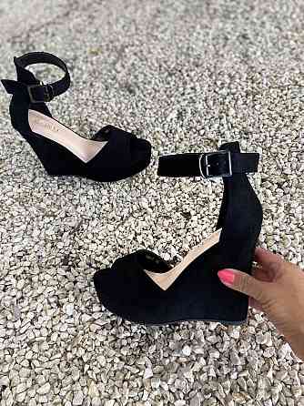 Meideli Стильні жіночі босоніжки літні на танкетці VIKA 65-4 зі штучної замші чорні р. 40 Коломия