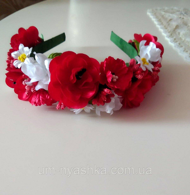 Обруч із квітами "Пишний червоно-білий" Кривий Ріг - фото 1