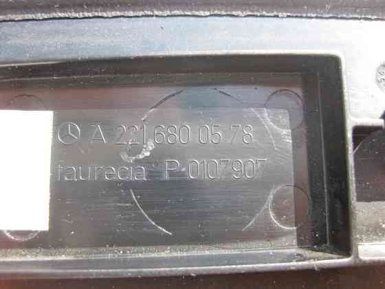 Mercedes-Benz  A2216800578 9E71 Чорна накладка - кришка речового відділення в панелі приладів торпеді S-Class W221 Одеса