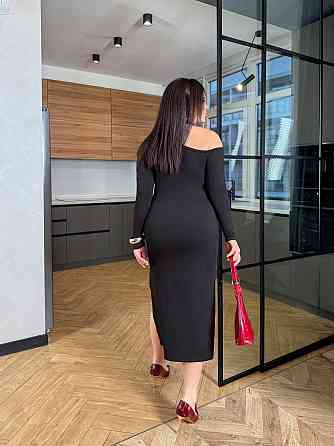 Женское облегающее платье с привлекательным разрезом плотный рубчик резинка Черный, 46/48 Одесса