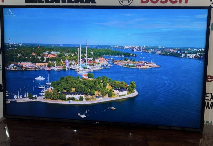 Телевизор LG 55