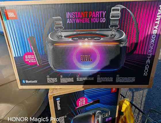 Колонка JBL Partybox On-The-Go 2 колонки для вечірок + мікрофон. Харків