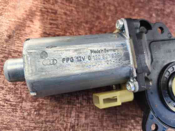 Моторчик склопідйомника передній лівий Ford Fusion 2002-2012 (0130821938) Ковель