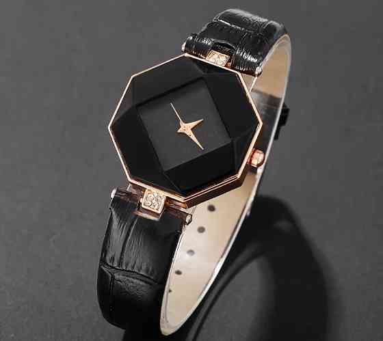 Подарунковий набір для жінок 1 наручний годинник з 3 браслетами чорний Київ