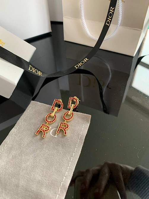 Брендовые серьги Диор/Dior, позолота │серьги буковка с красными кристаллами Одесса - изображение 1
