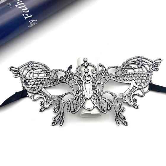 Маска карнавальна венеціанська 22 на 9 см сріблястий Київ