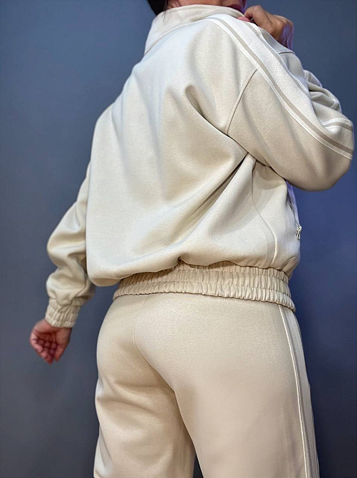 Костюм женский A-N 2738 свитшот на молнии и брюки равны от бедра с лампасом бежевый, бежевый, L Киев - изображение 17