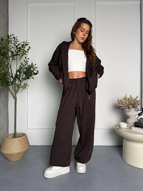 Женский стильный повседневный костюм двойка из качественной трехнитки диагональ Шоколад Одесса - изображение 1