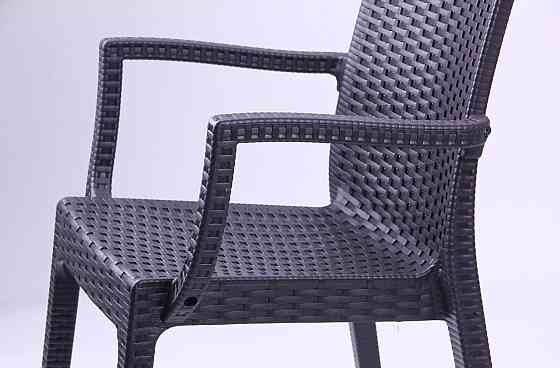 Садовий стілець Daf під ротанг з підлокітниками Темно-коричневий Київ