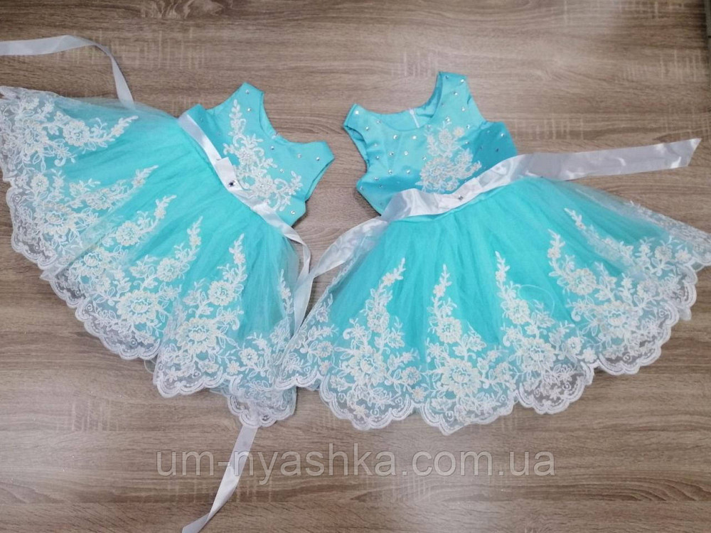 Нарядное платье на годик 