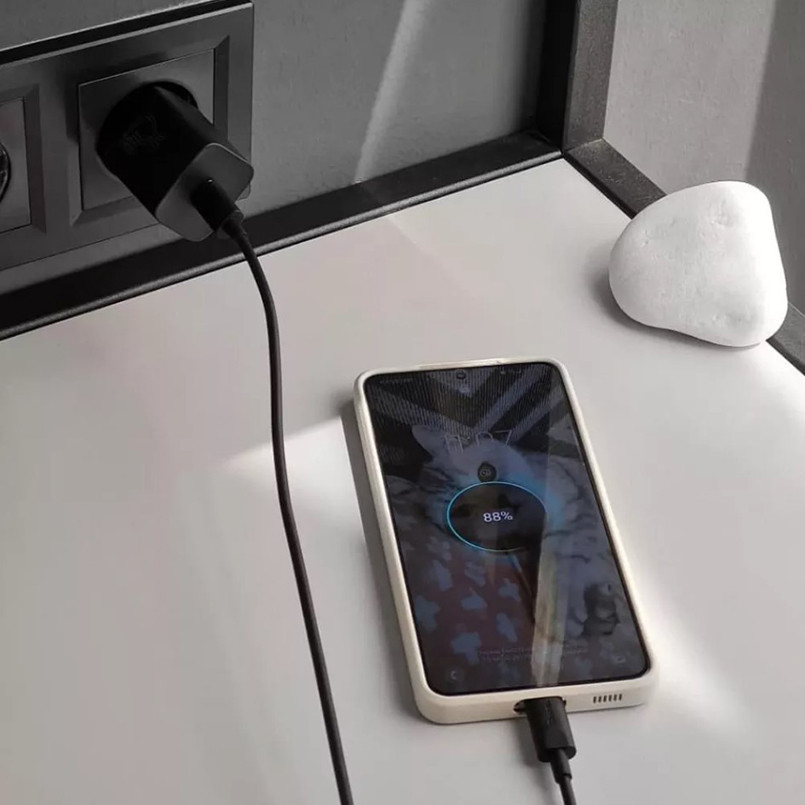 Сетевое зарядное устройство Baseus Super Silicone PD Charger 25W Cable Type-C to Type-C 3A (1m) черный Львов - изображение 11