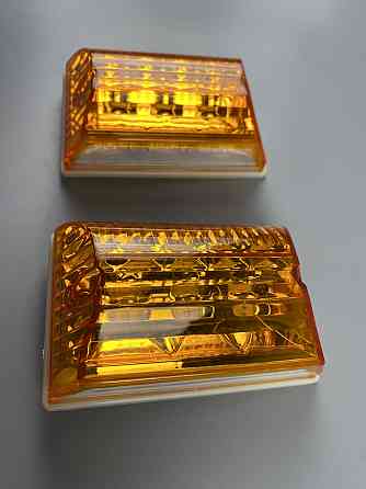 Ліхтар габаритний світлодіодний LED з кріпленням бічний, фари автомобільні габаритні 24V IP67 жовті 2шт Мукачево