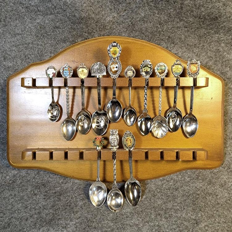 Полиця для колекції ложок "Хефлін" сієна Миколаїв - фото 1