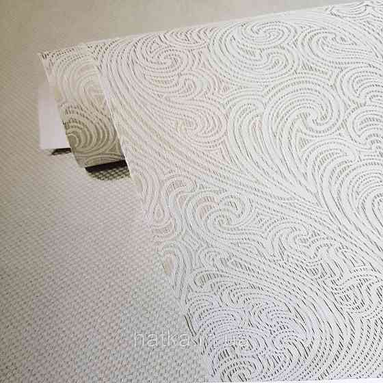 Шпалери метрові вінілові на флізелін Villa Marburg Lombardi вензель великий структурний блакитні на Київ