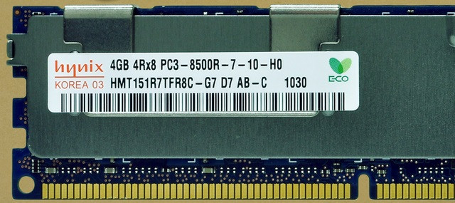 Модуль памяти HYNIX 4 ГБ PC3-8500R DDR3-1066 ECC 4RX8 CL7 (HMT151R7TFR8C-G7) Днепр - изображение 3