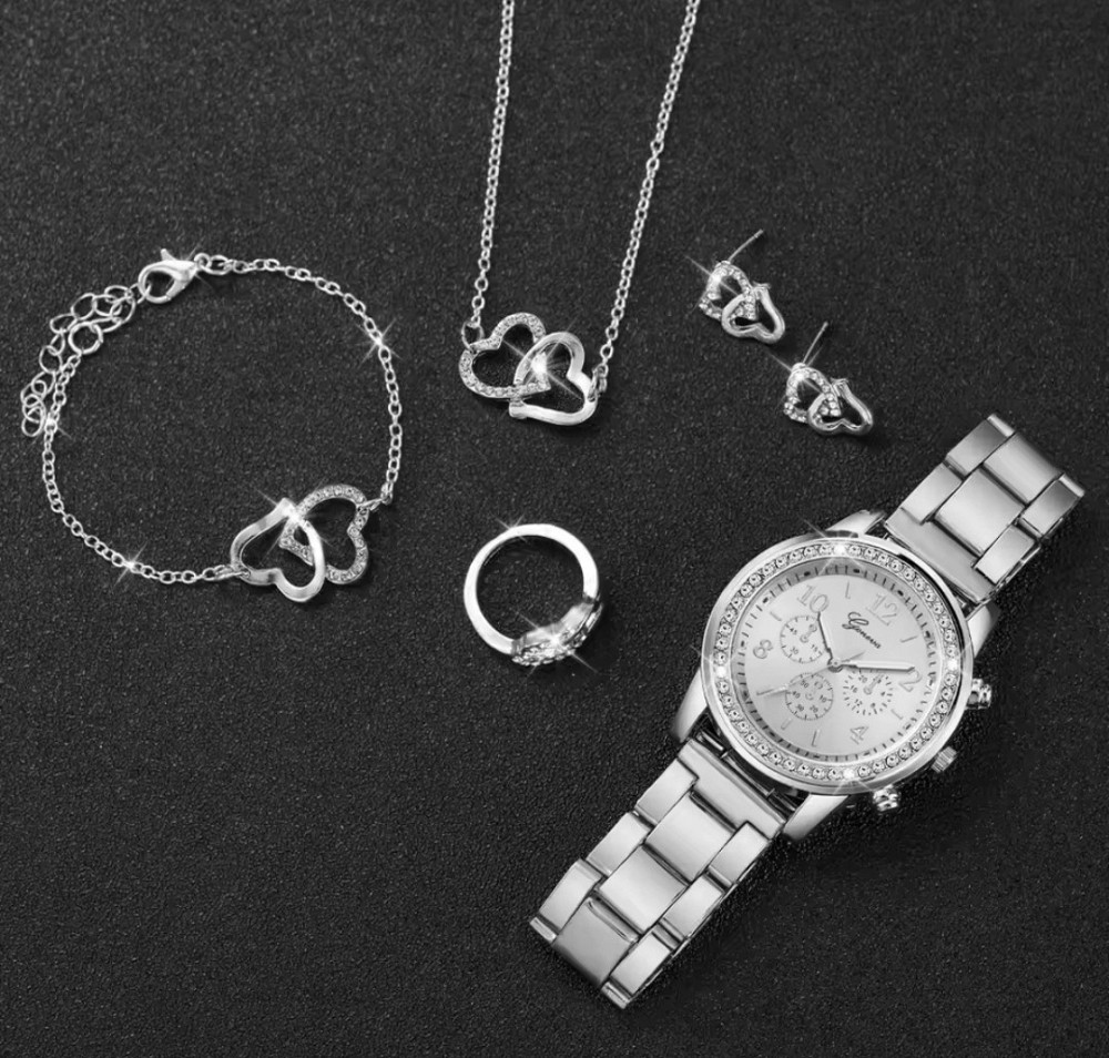 Годинник сріблястий жіночий з біжутерією Сміла - фото 4