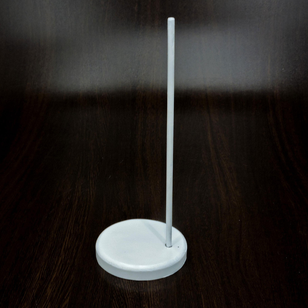 Подставка для кукол 