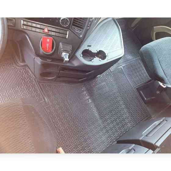 Килимки Мерседес actros 2011-2018 (плоска підлога) борт 2,5см, з перемичкою салону Мукачево